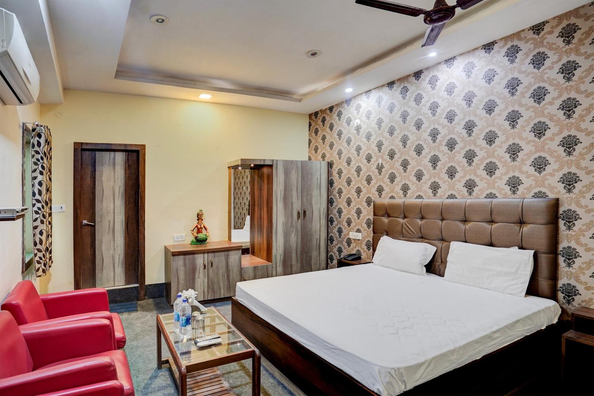 Hotel O Shyam Utsav Mirzāpur Eksteriør bilde