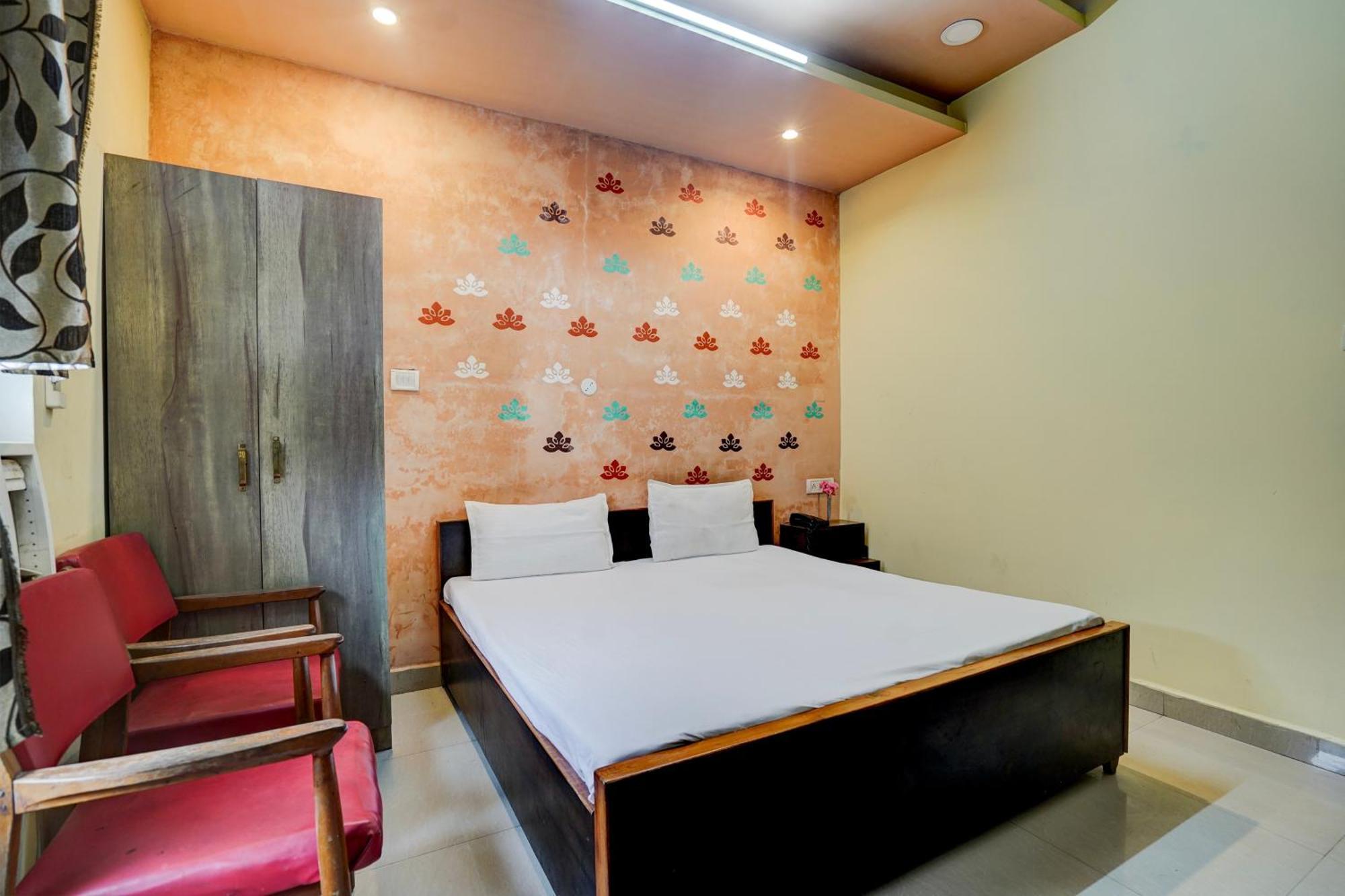 Hotel O Shyam Utsav Mirzāpur Eksteriør bilde